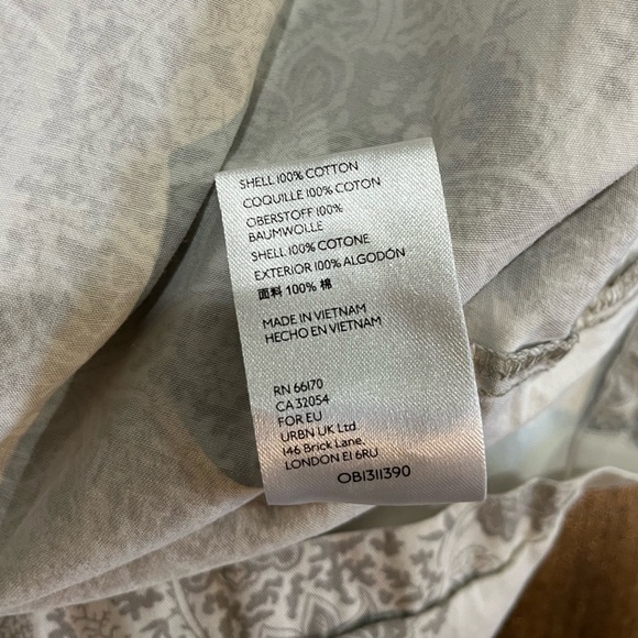 Y2K BDG Button Up - Picture 4 of 4